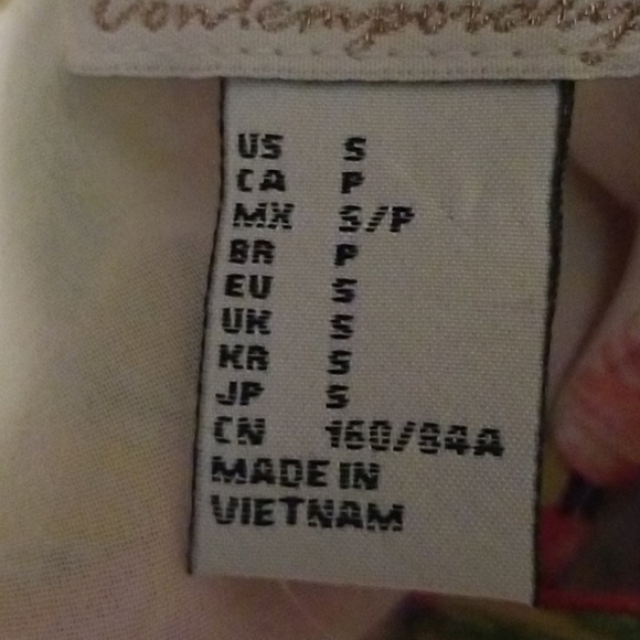 Flowy flattering floral dress size small - Picture 7 of 9